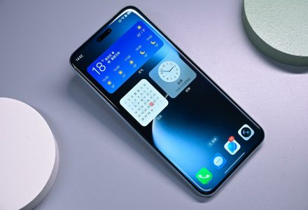 方圆之间深度融合,屏幕,影像、性能全面升维:荣耀Magic7图赏-极客视界 - 数码评测_手机推荐_智能硬件_科技生活